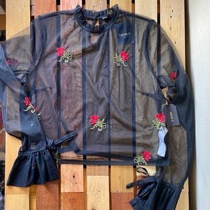 Sheer Sleeve Black w/ Embroidery Forever 21 NWT